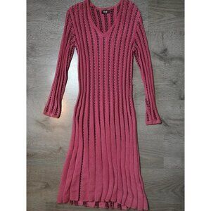 VINTAGE 70s Pleated Pink Red Midi Cable Knit Sweater Dress | TheStyleMinr.com